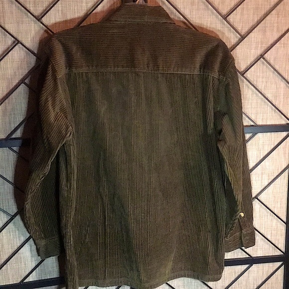 GENTLY USED COUNTY SEATS MEDIUM GREEN CORDUROY SHIRT  UNISEX - Picture 6 of 6